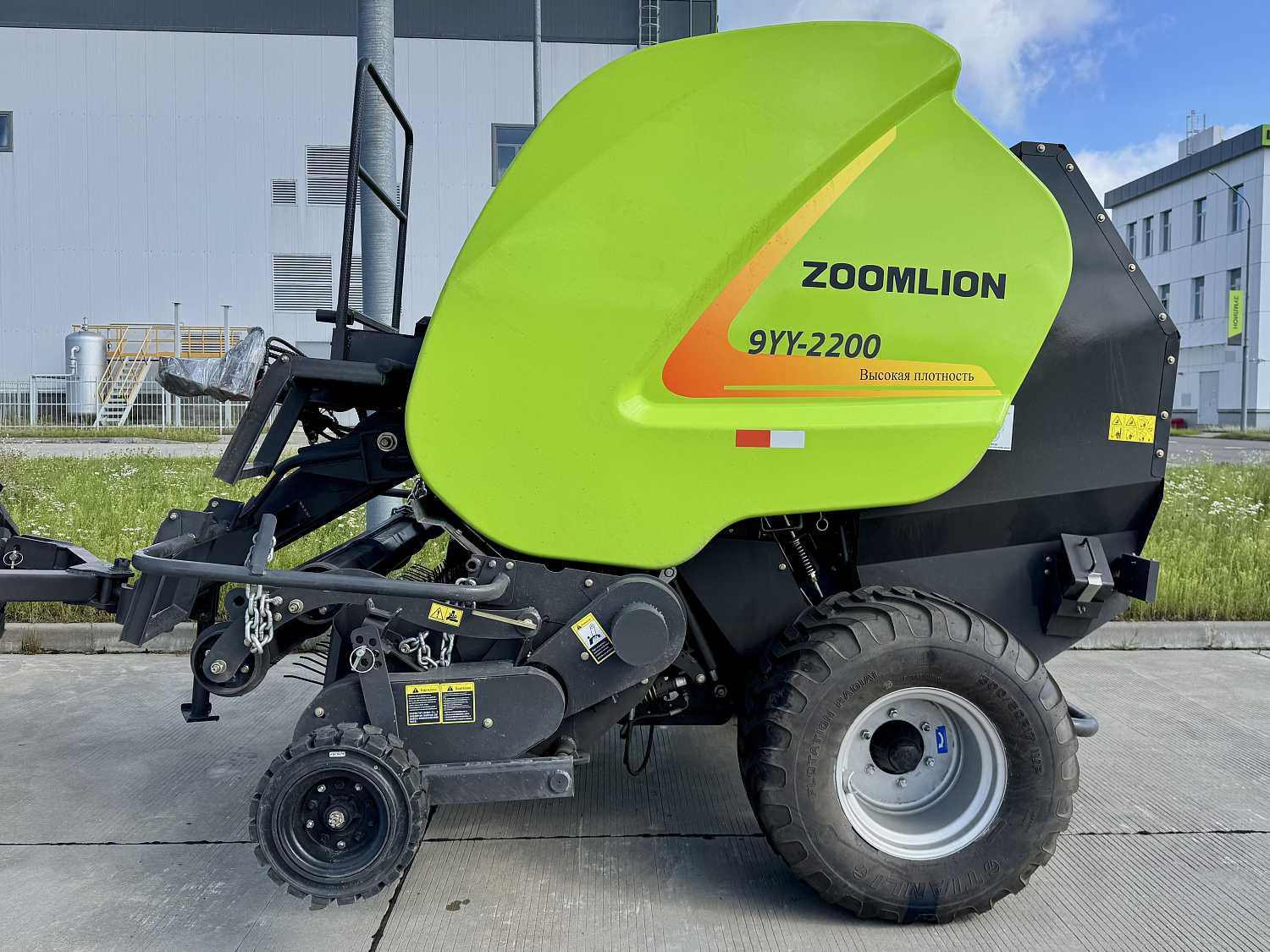 НОВИНКА! ПРЕСС-ПОДБОРЩИК ZOOMLION в наличии!