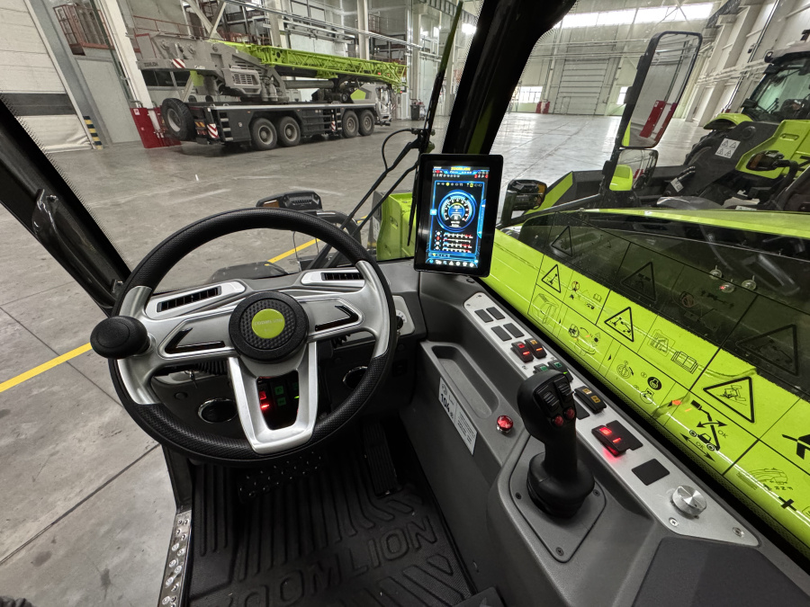 Телескопический погрузчик ZTH3507