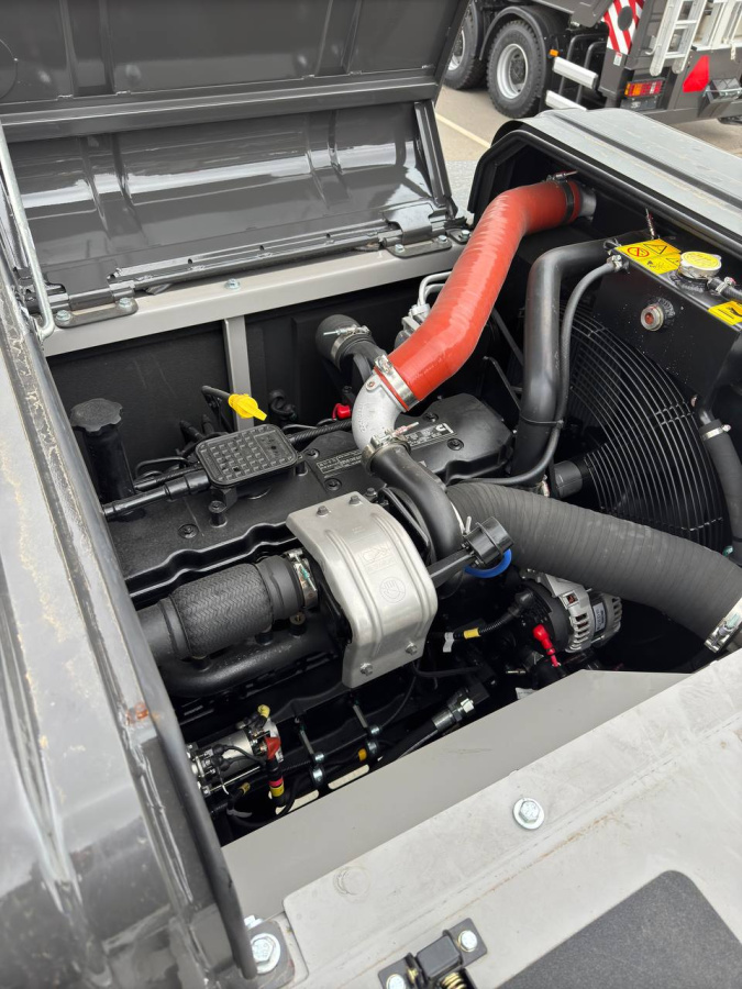 Экскаватор ZE215G