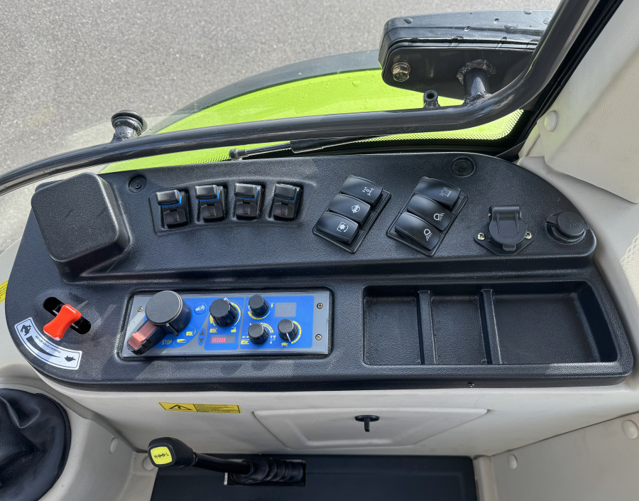 Колесный трактор PG2004 Zoomlion