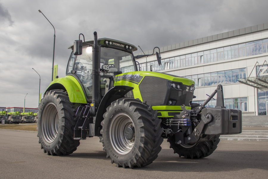 Колесный трактор PL2304 Zoomlion