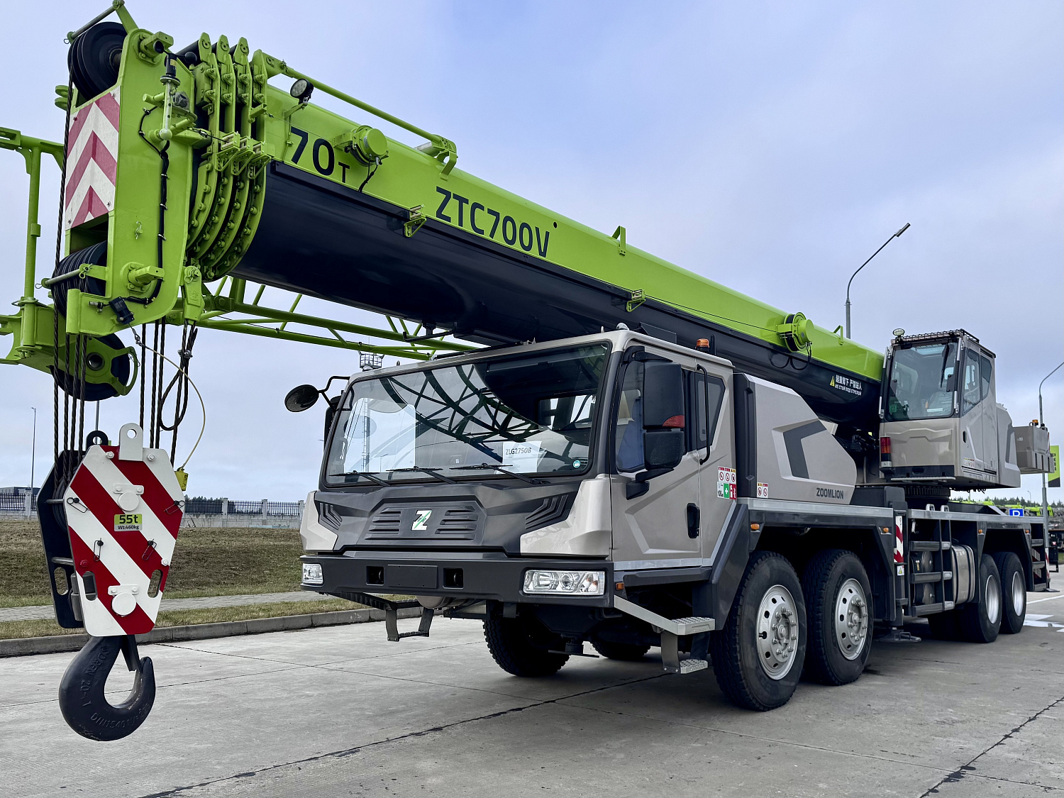 НОВИНКА! АВТОКРАН ZTC700V! В наличии на складе