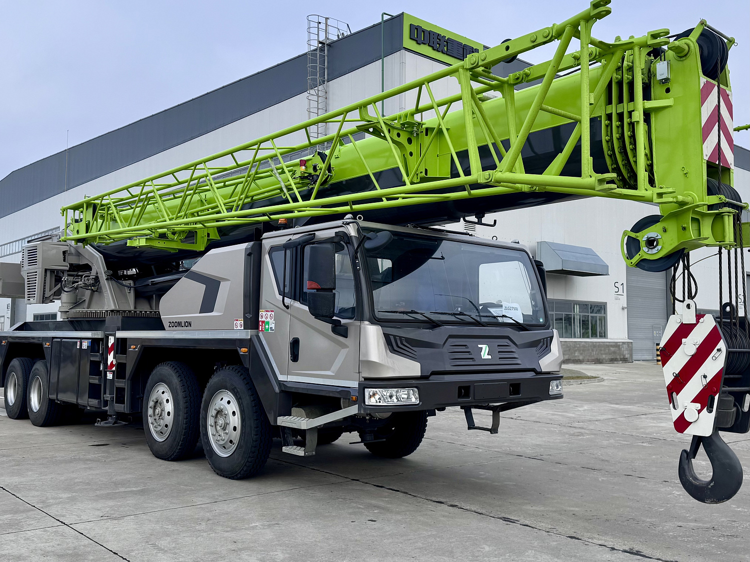 НОВИНКА! АВТОКРАН ZTC700V! В наличии на складе