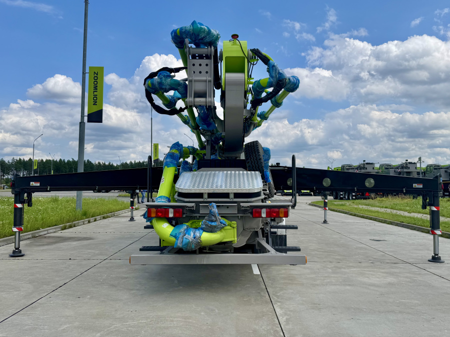 Автобетононасос Zoomlion 43X-5RZ