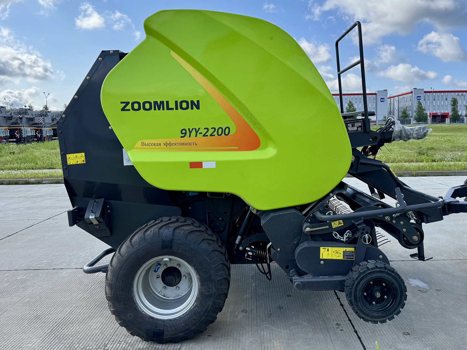 НОВИНКА! ПРЕСС-ПОДБОРЩИК ZOOMLION в наличии!