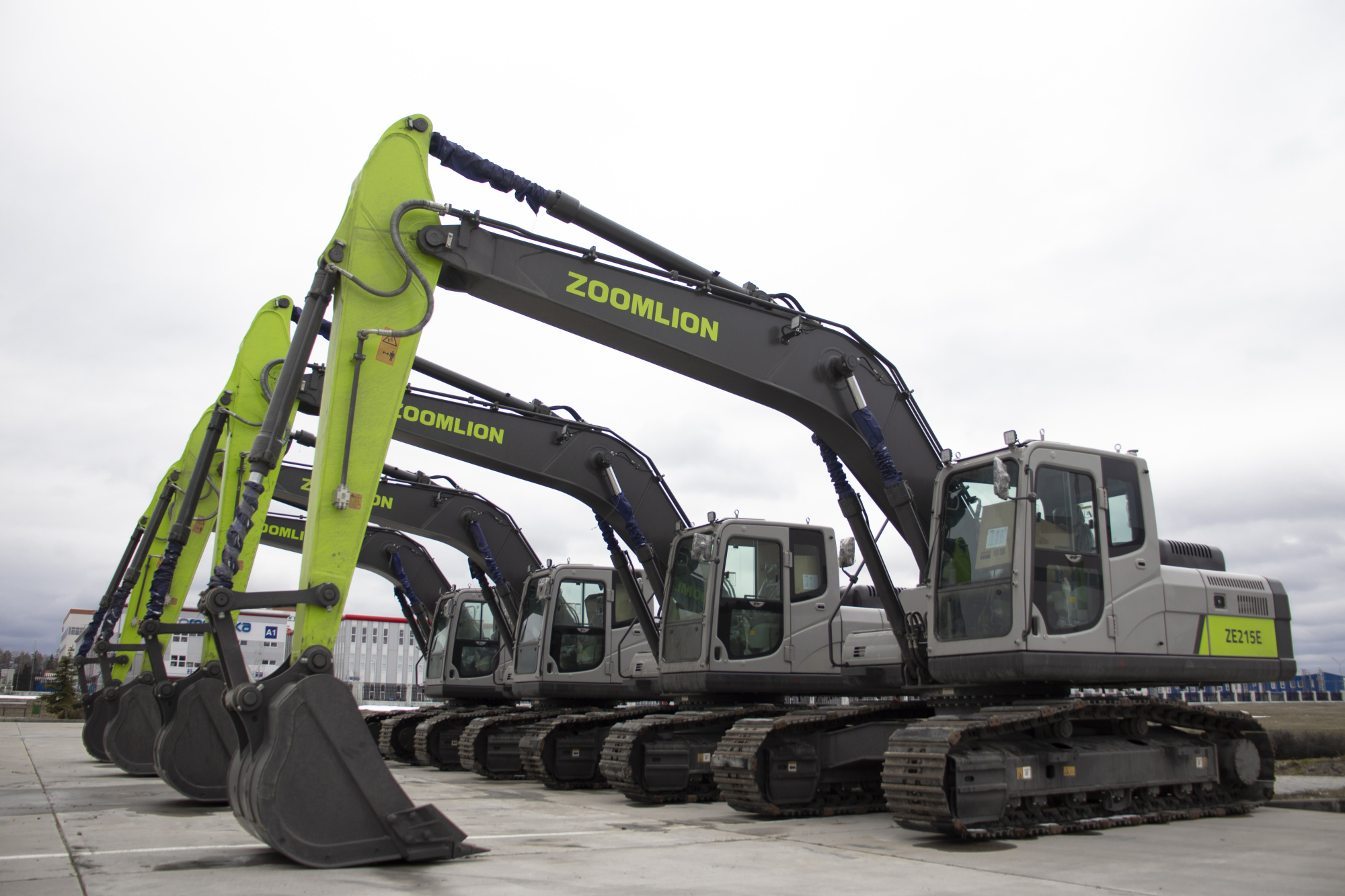 Экскаватор ZE215E