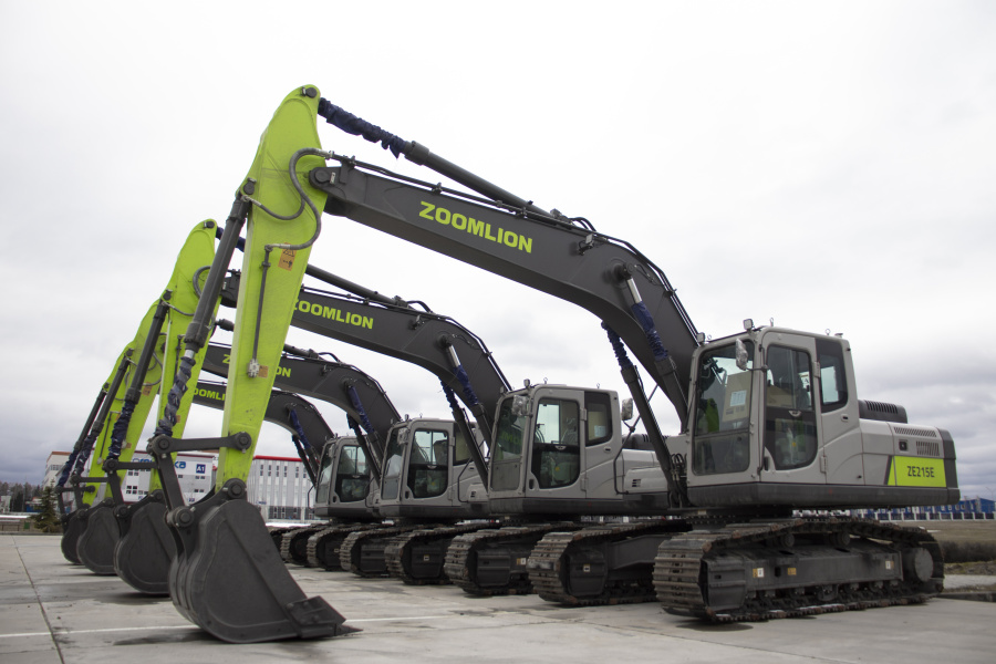 Экскаватор ZE215E