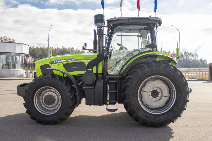 Колесный трактор PG2004 Zoomlion