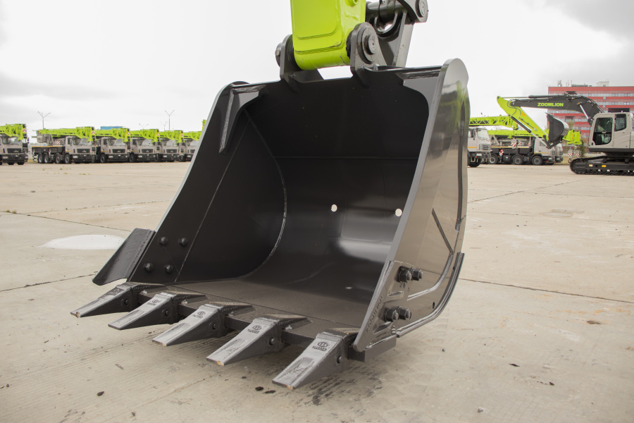 Экскаватор ZE215G