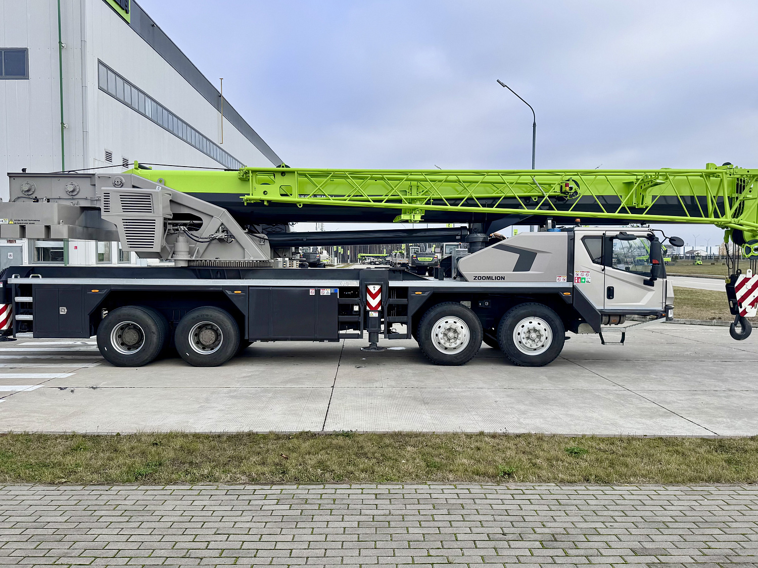 НОВИНКА! АВТОКРАН ZTC700V! В наличии на складе