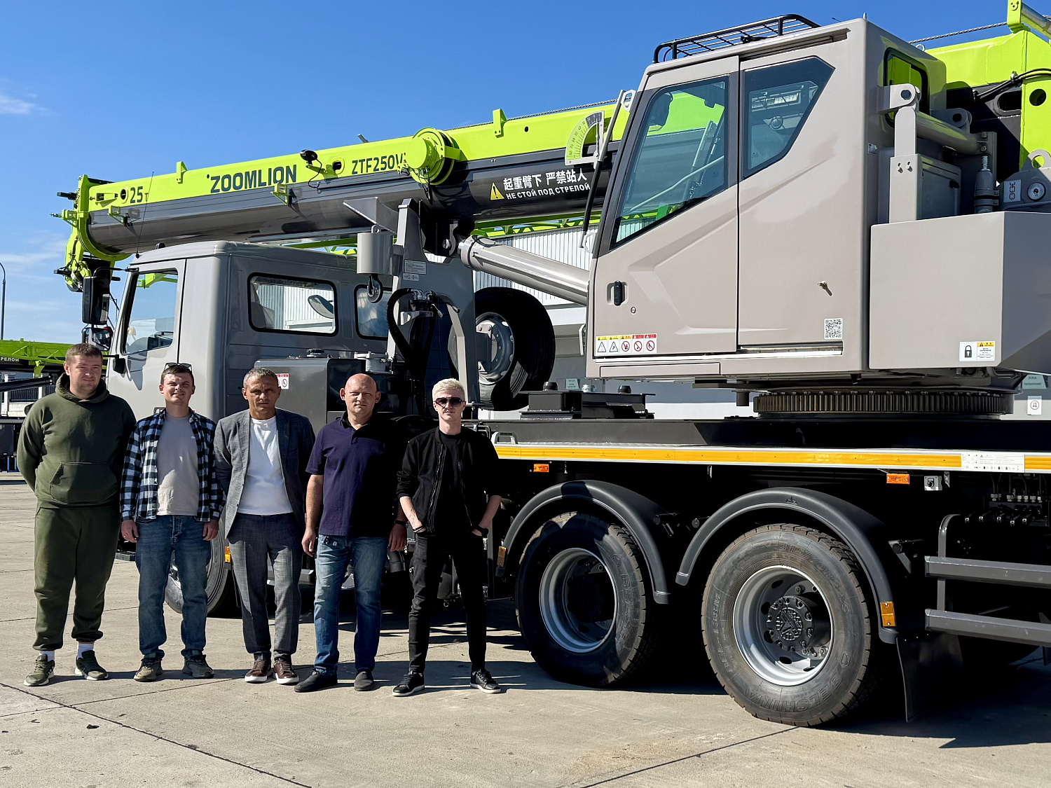 Нас выбирают! Август